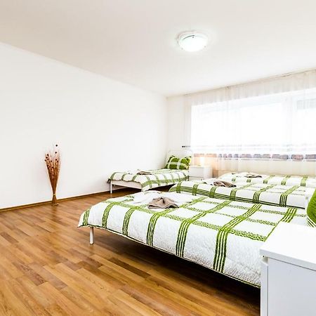 Workers Apartment Am Wiener Platz Köln Dış mekan fotoğraf