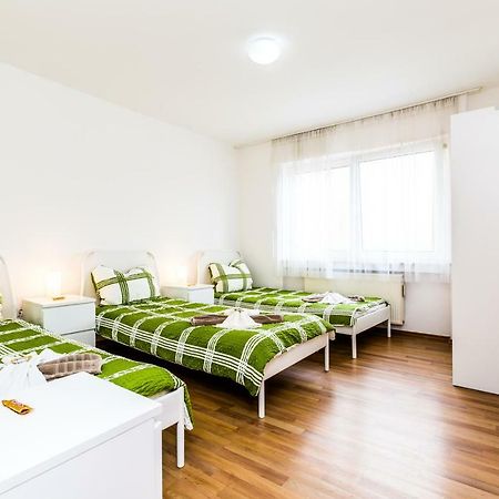 Workers Apartment Am Wiener Platz Köln Dış mekan fotoğraf