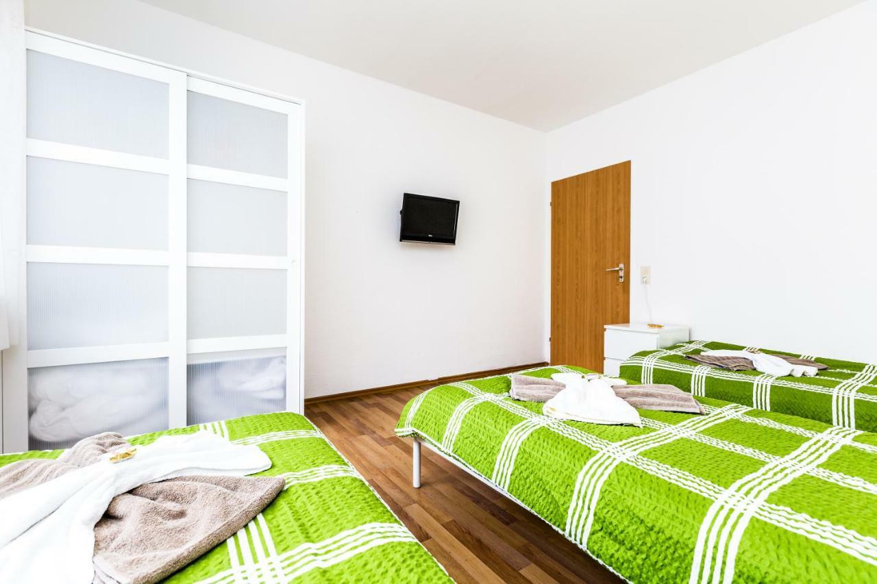 Workers Apartment Am Wiener Platz Köln Dış mekan fotoğraf